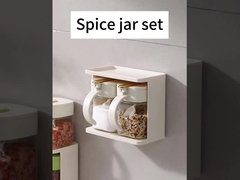 Reservatório de vidro com mangueira e colher